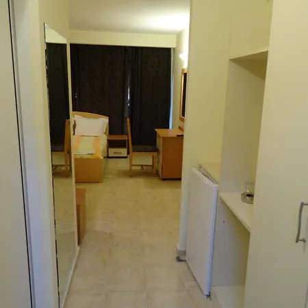 In Gramada * Slăntjev Brjag