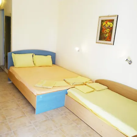 In Gramada Hotell Slăntjev Brjag